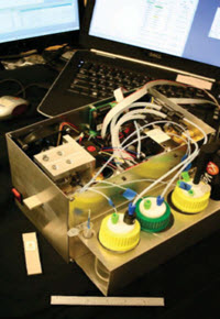 Dye extraction system with the cover removed
