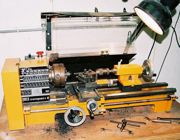 Photo of a turning machine